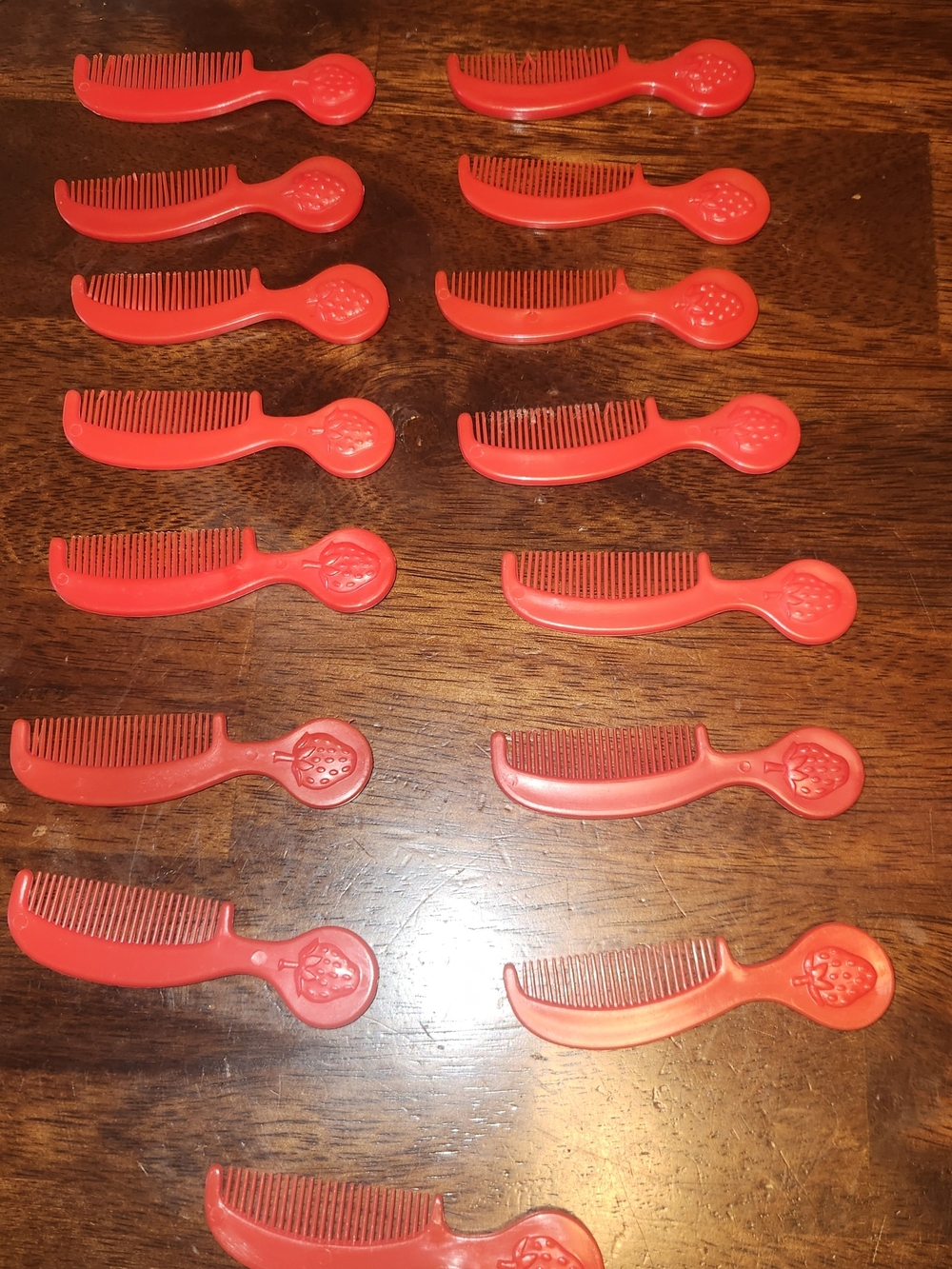 Vintage 1980s Strawberry Shortcake Doll Red Comb Lot of 15